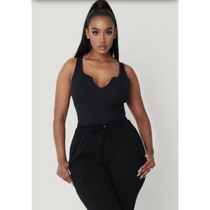 Meshki MILLIE V-NECK SLEEVELESS BODYSUIT - BLACK